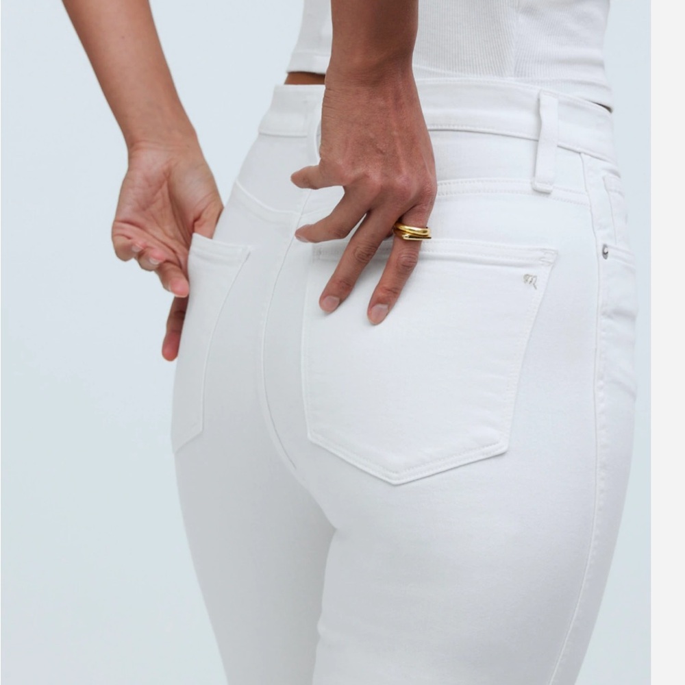 Madewell 10" High-Rise Skinny Jeans in Pure White - Picture 4 of 10